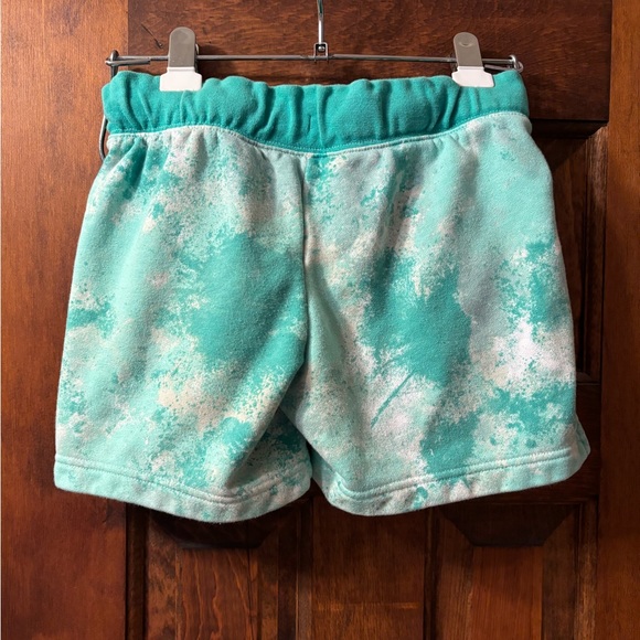 Girls Medium Nike Shorts Mint - Picture 2 of 4
